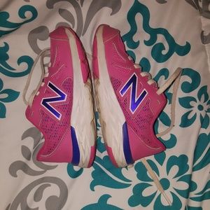 EUC girls New Balance offers welcome!
